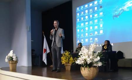 O secretário adjunto de Estado de Educação, Edelves Rosa Luna, fez a abertura da formação. Foto: Divulgação SEE/MG